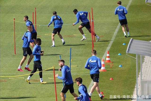 在线输出！电讯报：世界杯期间马奎尔将参加莱因克尔播客节目